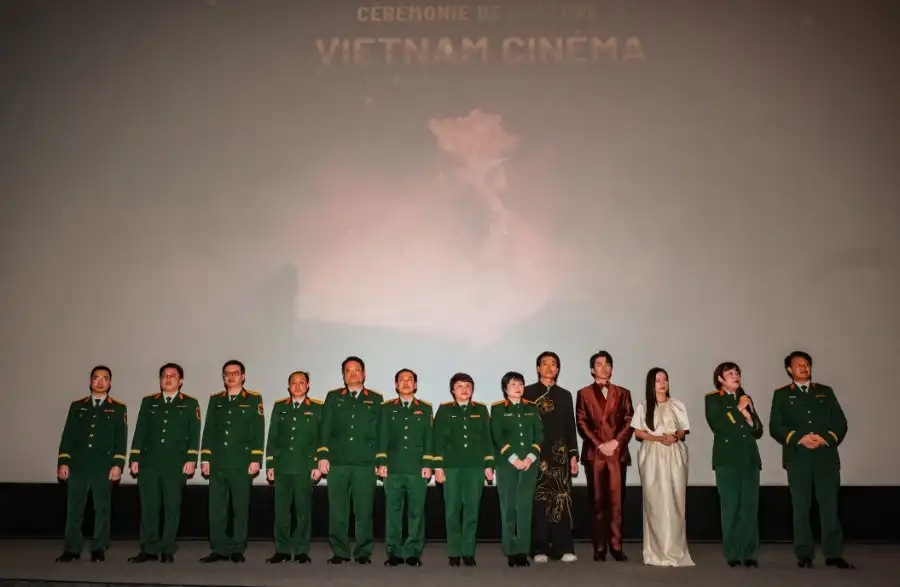 Lễ bế mạc Tuần lễ “Điện ảnh Việt Nam – Hành trình Ánh sáng” diễn ra vào ngày 12/12 tại rạp Pathé Palace (Paris).