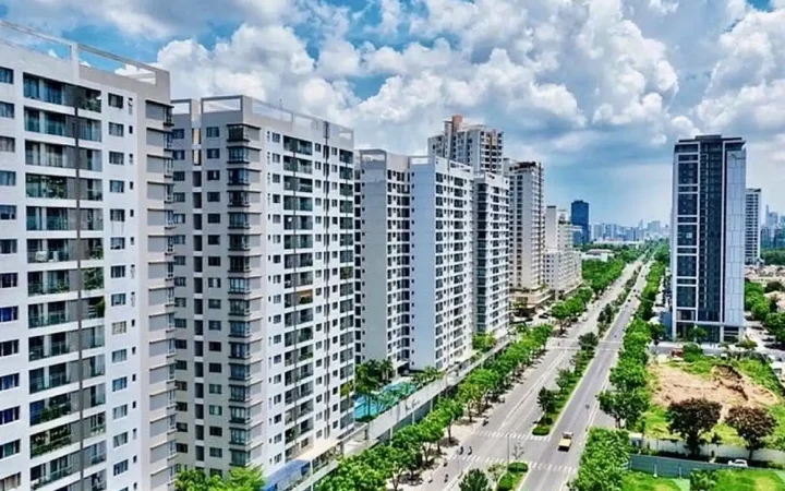 Bất động sản hấp dẫn nhưng cạnh tranh ngày càng khốc liệt