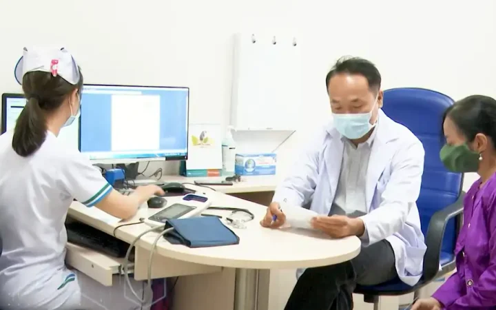 TP.HCM chuyển người đăng ký bảo hiểm y tế tại trung tâm y tế về các bệnh viện