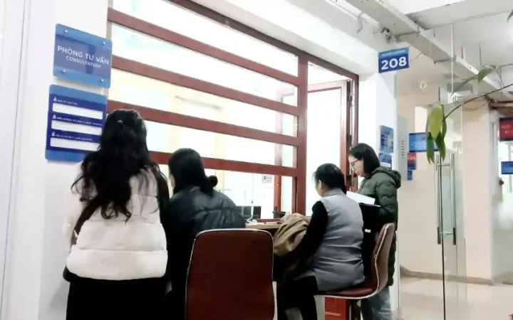 Có thể dùng Sổ sức khỏe điện tử VNeID khi đi khám chữa bệnh