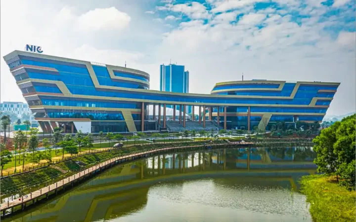 Khu công nghệ số tập trung phải có tối thiểu 2.000 nhân lực số làm việc