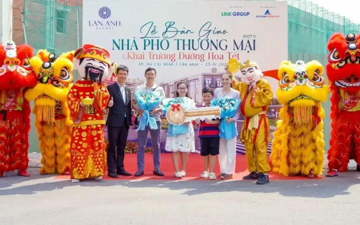 Lan Anh Avenue chính thức bàn giao nhà và khai trương đường hoa Tết
