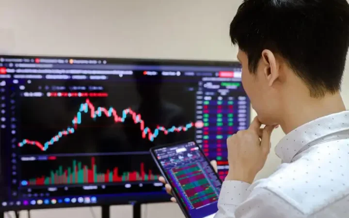 Bộ Tài chính mở rộng quy đổi nhiều chứng chỉ chuyên môn về chứng khoán