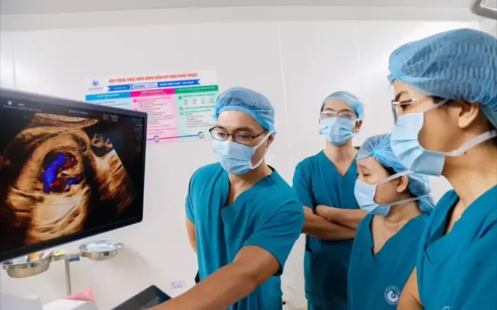 Nối dài bước tiến y học bào thai: Ca thông van tim trong 30 phút
