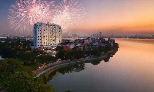 Mùa lễ hội đã thắp sáng các khách sạn 5 sao tại Hà Nội