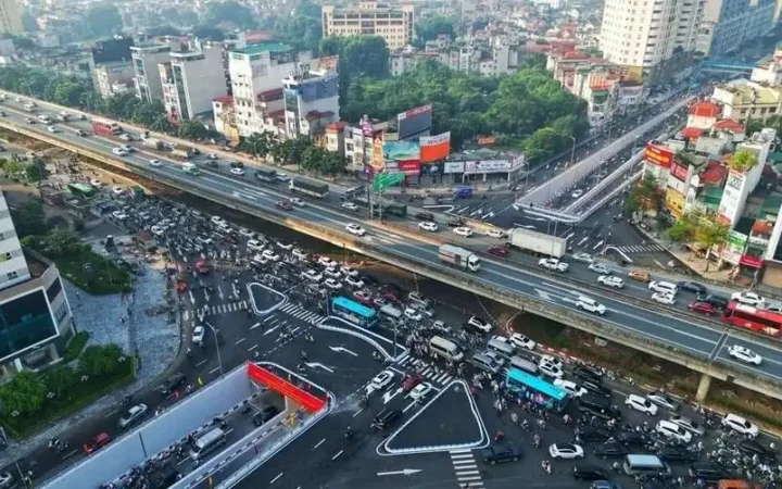 Hà Nội điều chỉnh tổ chức giao thông nút giao Giải Phóng-Nguyễn Hữu Thọ từ 10/01