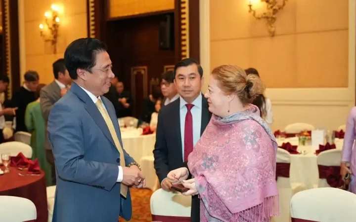 Lãnh đạo thành phố Huế gặp gỡ, tri ân đối tác quốc tế nhân dịp Xuân Bính Ngọ 2026