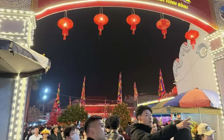 Về Vụ Bản trẩy hội Chợ Viềng