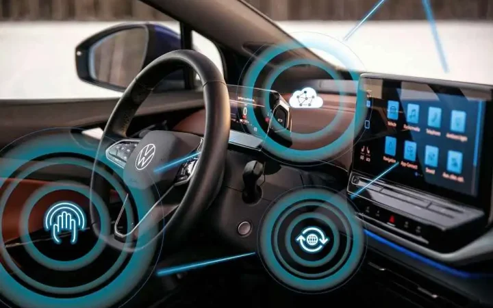 Lỗ hổng đằng sau xe định nghĩa bằng phần mềm