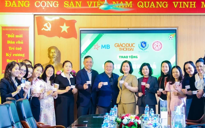 MB và Thể Công – Viettel mang bóng đá đỉnh cao đến gần học sinh