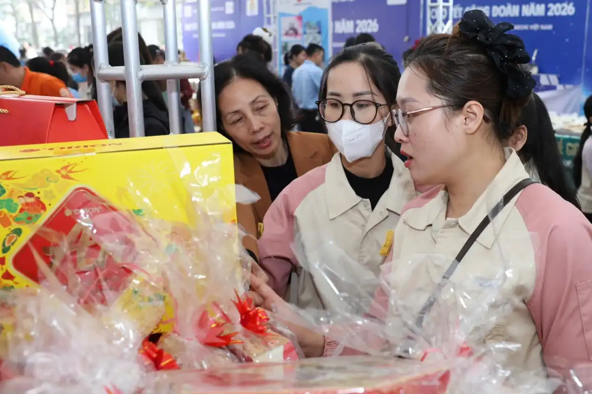 Công nhân Thủ đô được mua hàng giá ưu đãi tại “Chợ Tết Công đoàn” 2026