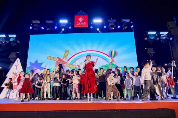 Asia Vibe bứt tốc mùa lễ hội, thu hút dòng khách Móng Cái