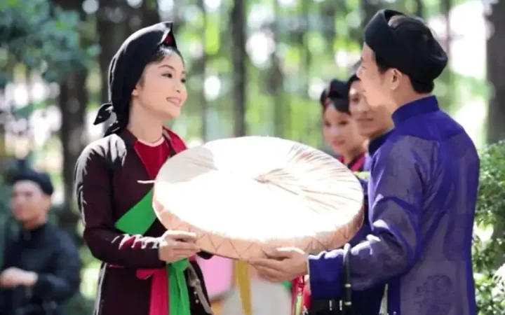 Sự tương đồng về tính “đối đáp” trong dân ca Quan họ và tranh tụng tại chốn pháp đình