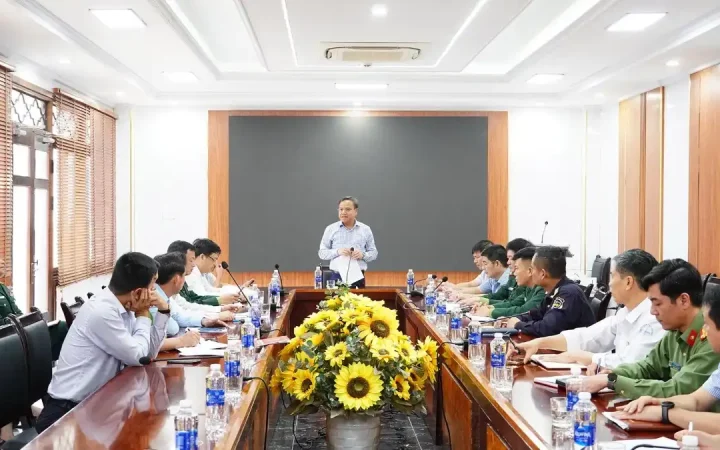 Quảng Trị: Xuất nhập khẩu qua Cửa khẩu quốc tế Cha Lo năm 2025 tăng mạnh