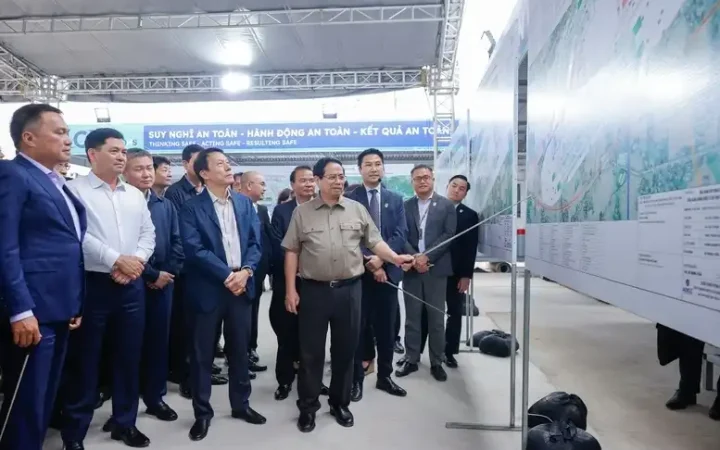 Thủ tướng Phạm Minh Chính yêu cầu xây dựng hệ sinh thái kinh tế sân bay Gia Bình
