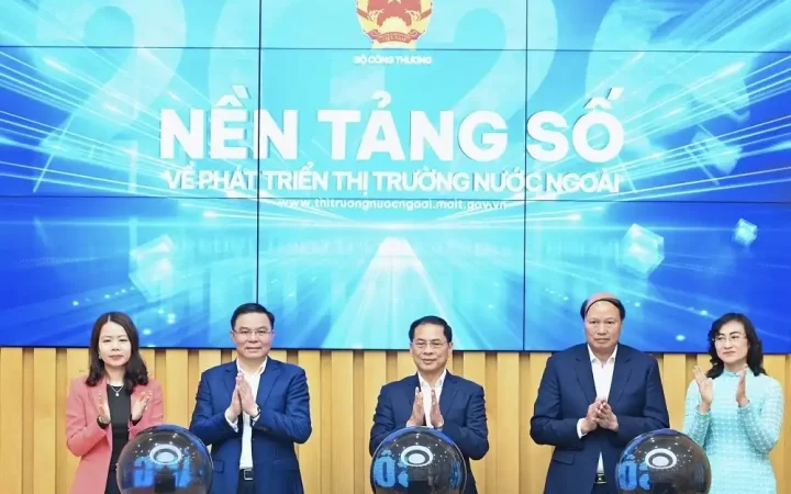 Đột phá nền tảng số thúc đẩy mục tiêu tăng trưởng xuất khẩu hai con số