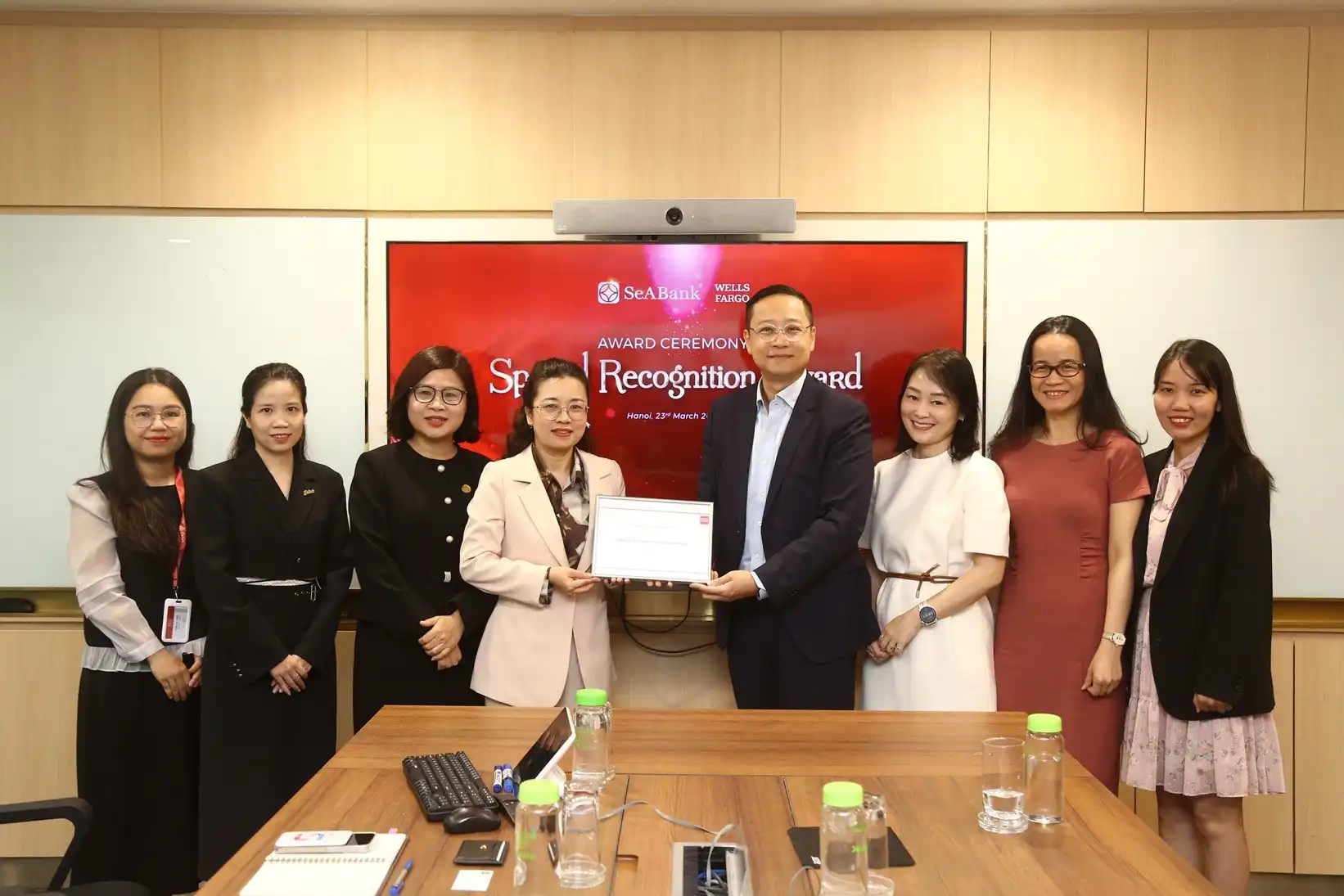 Wells Fargo trao tặng Giải thưởng “Ngân hàng được công nhận đặc biệt về thanh toán quốc tế 2024 – 2025” cho SeABank