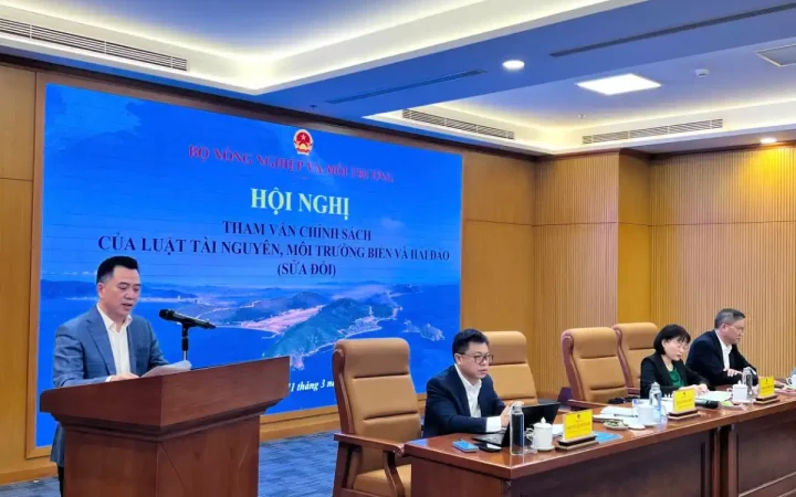 Thúc đẩy phát triển bền vững kinh tế biển theo hướng xanh, hiện đại