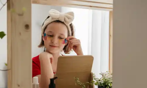 4 mẹo từ chuyên gia giúp lớp trang điểm tự nhiên như thật