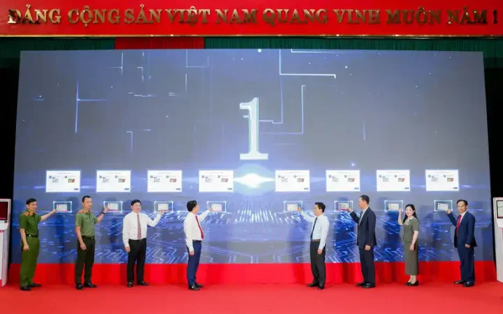 Agribank đồng hành cùng tỉnh Thanh Hoá triển khai mô hình Kiosk hành chính công thông minh – Thúc đẩy chuyển đổi số và nâng cao chất lượng phục vụ người dân