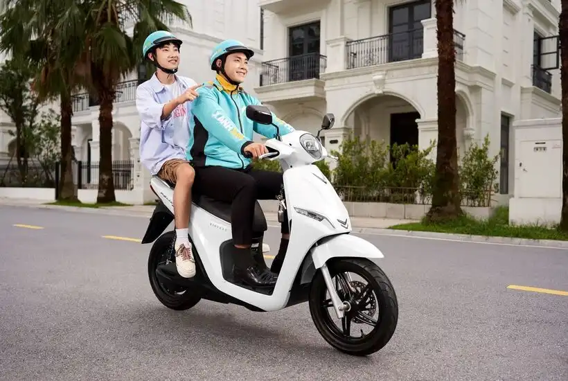GSM miễn phí thuê, đổi pin 3 năm cho tài xế Xanh SM Bike