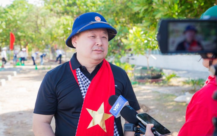 Chuyến tàu mang theo niềm tin xanh
