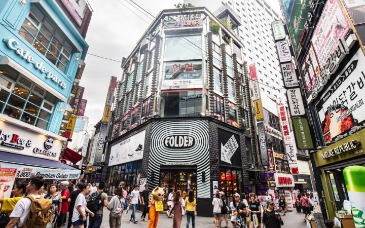 Đô thị châu Á và quyền lực văn hóa – kinh tế của shopping xa xỉ