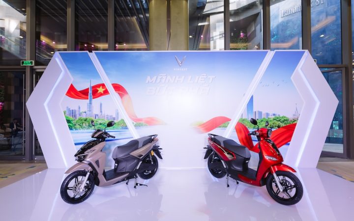 VinFast ra mắt bộ đôi xe máy điện cao cấp