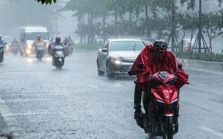 Thời tiết hôm nay (10-10): Nhiều khu vực trên cả nước có mưa rào và dông rải rác, cục bộ có nơi mưa to
